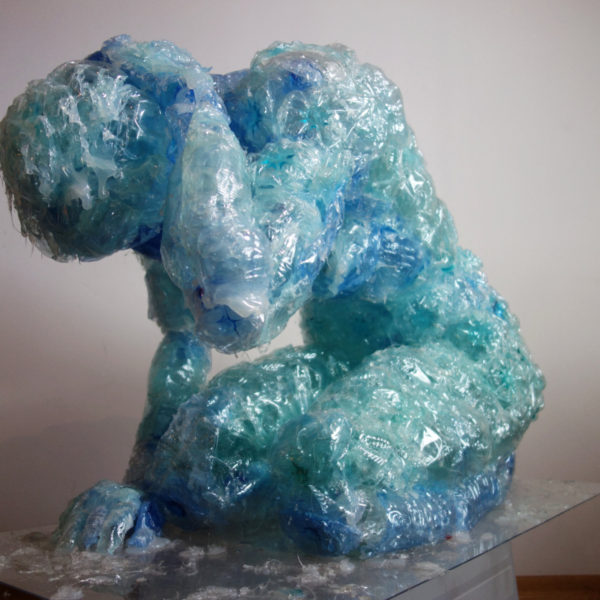 Nieodwracalność, rzeźba z butelek plastikowych, 100x60x50cm, 2013