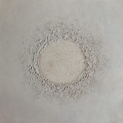 Anna-Stawowczyk-DOTYK-MATERII-II- olej-i-piasek-na-płótnie-50x50cm-2025 ⫸DOSTĘPNY